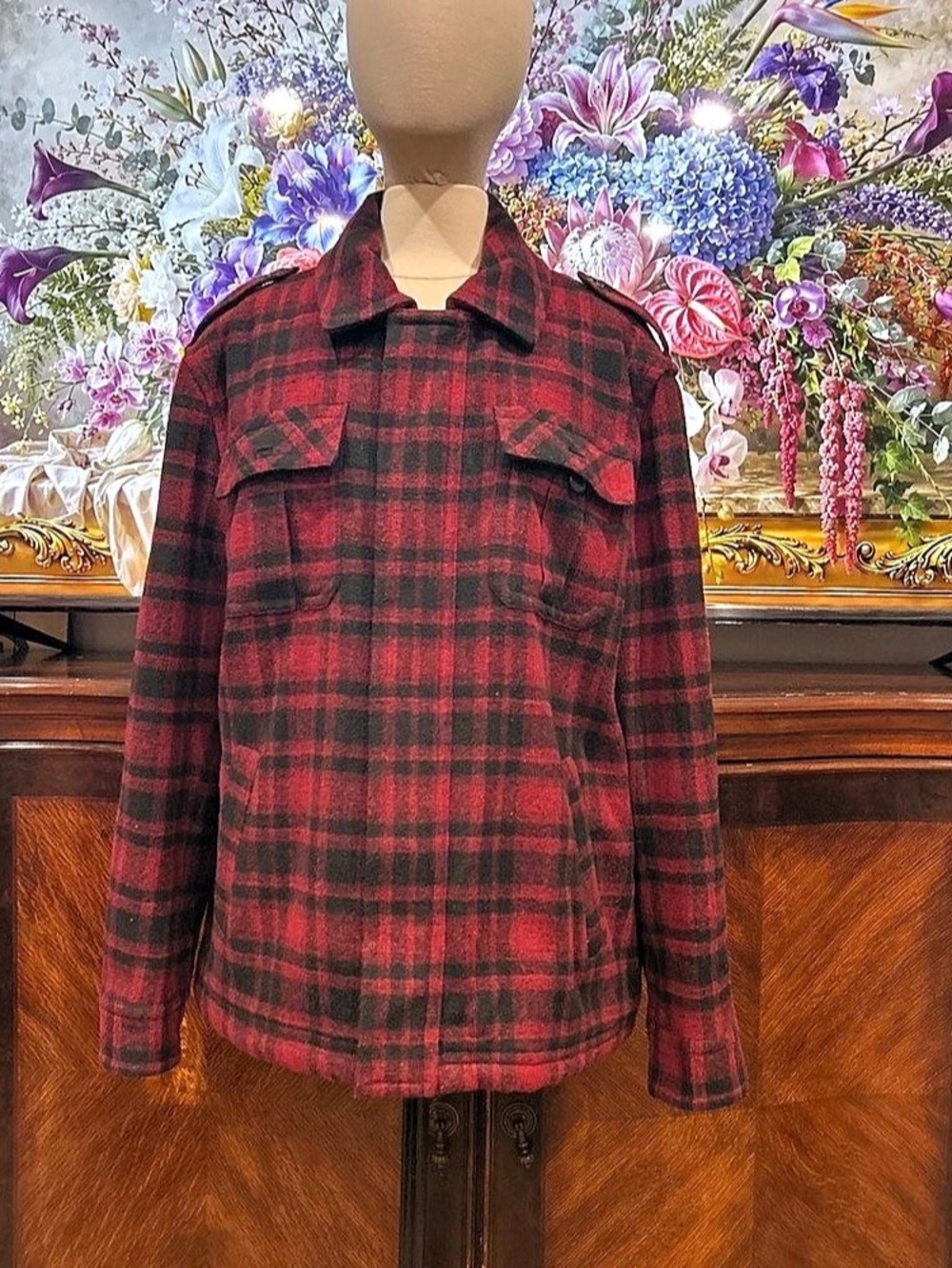 Route 66 plaid jacket in Red & Black Large Like New